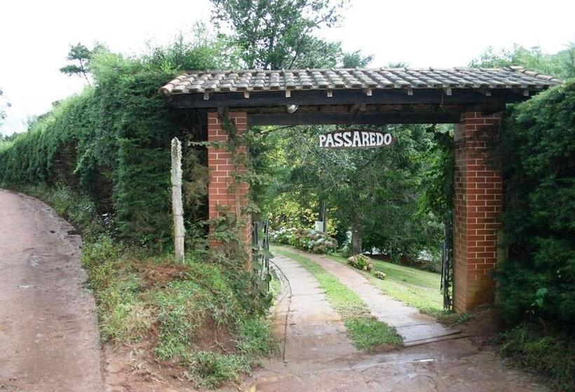 بنسيون Pousada Passaredo