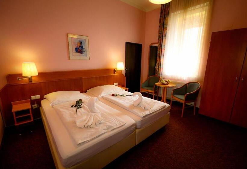 پانسیون Wellness Penzion Kroměříž   Zlobice