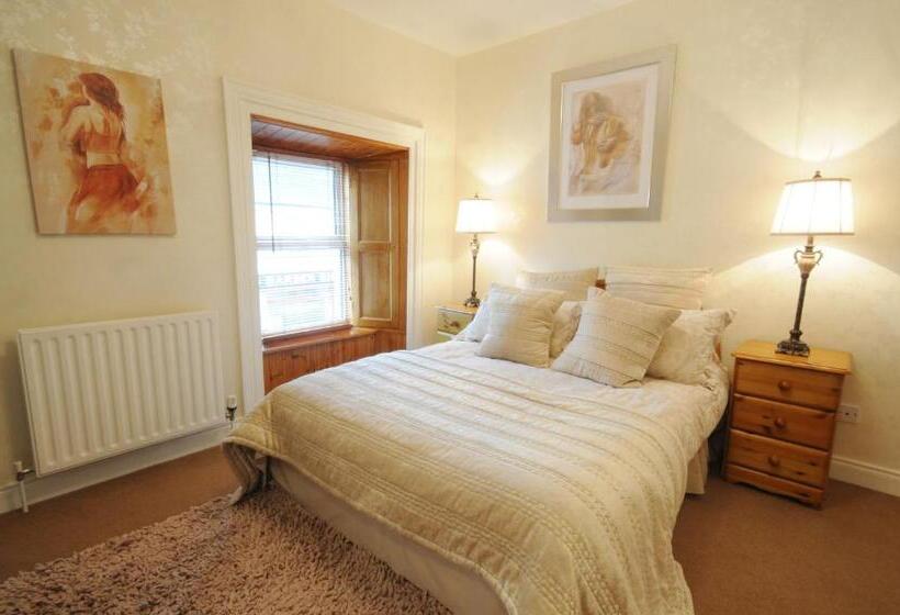 Stirabout Lane B&b