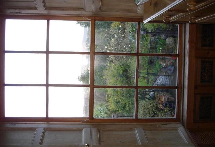 Stirabout Lane B&b