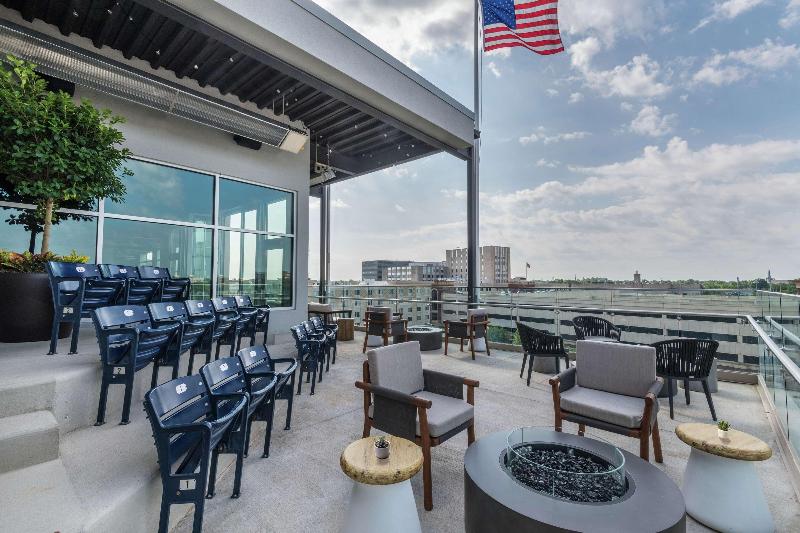 فندق Hampton Inn & Suites Fort Wayne Downtown