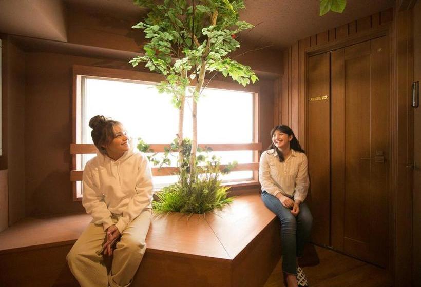 The Wardrobe Hostel Tree Otemachi