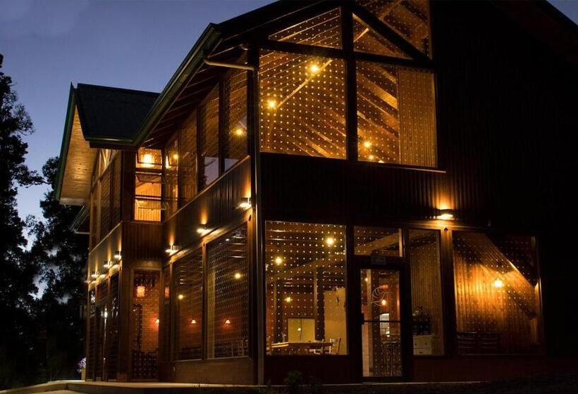 فندق Lauraceas Lodge