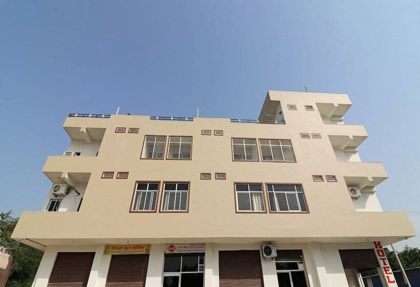 فندق Oyo 19827 Shree Ram Palace