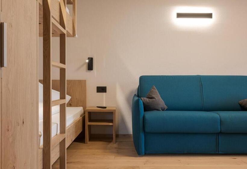 Aparthotel Abiná Lana Höhe