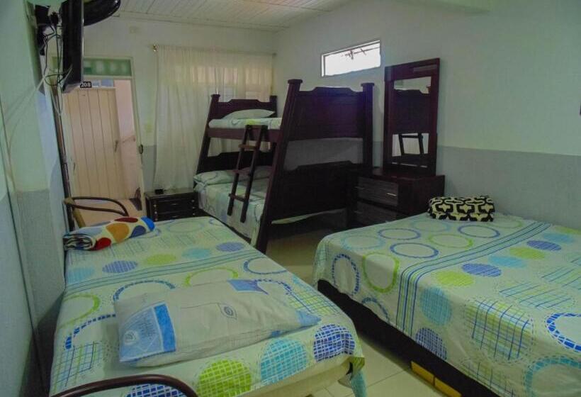 هتل Ciudad Señora Buga