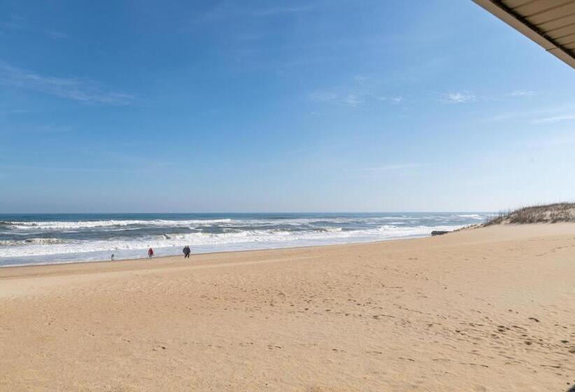 汽车旅馆  Cavalier By The Sea