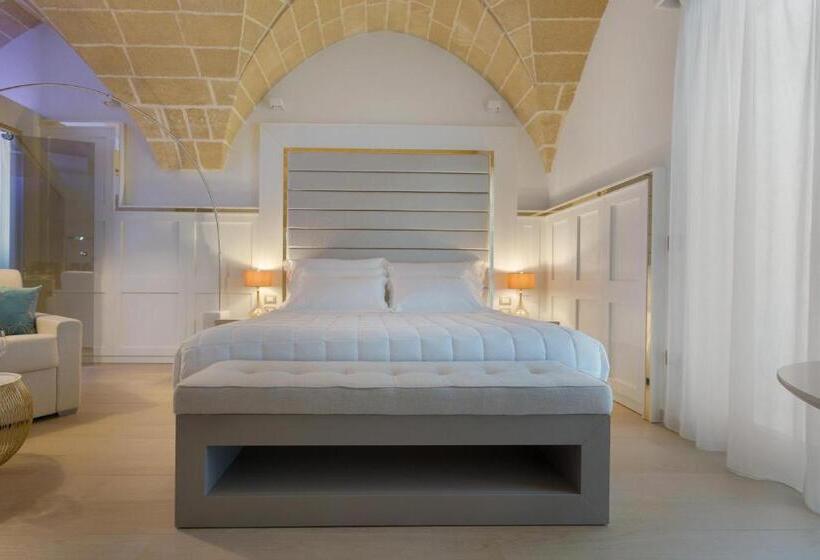 민박 Acquaviva Suites