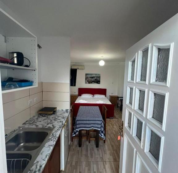 پانسیون Anel Suites