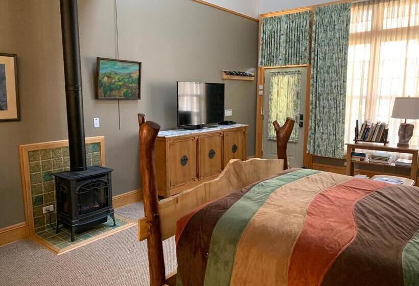 تختخواب و صبحانه Abe's Spring Street Guest House