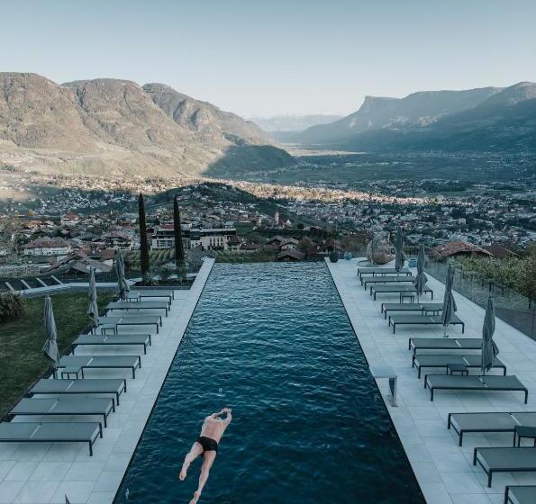 تختخواب و صبحانه La Vista Nature Living