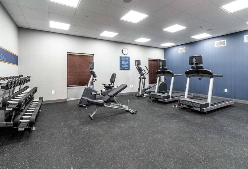 فندق Hampton Inn Locust Grove