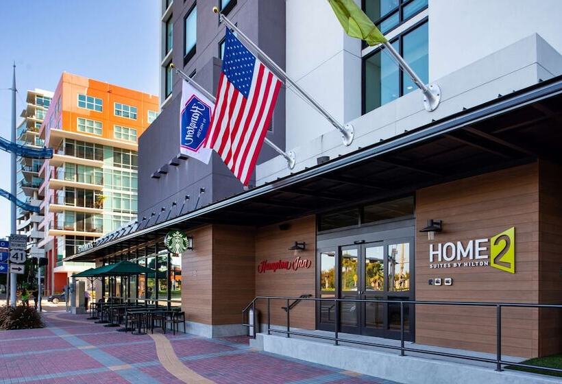 בית מלון כפרי Home2 Suites By Hilton Tampa Downtown Channel District