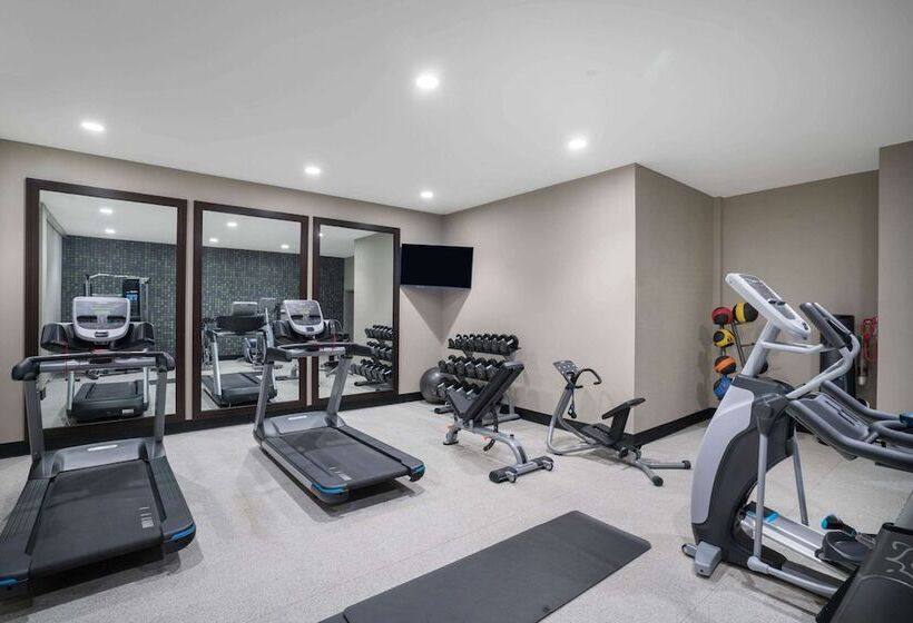 فندق La Quinta By Wyndham West Memphis