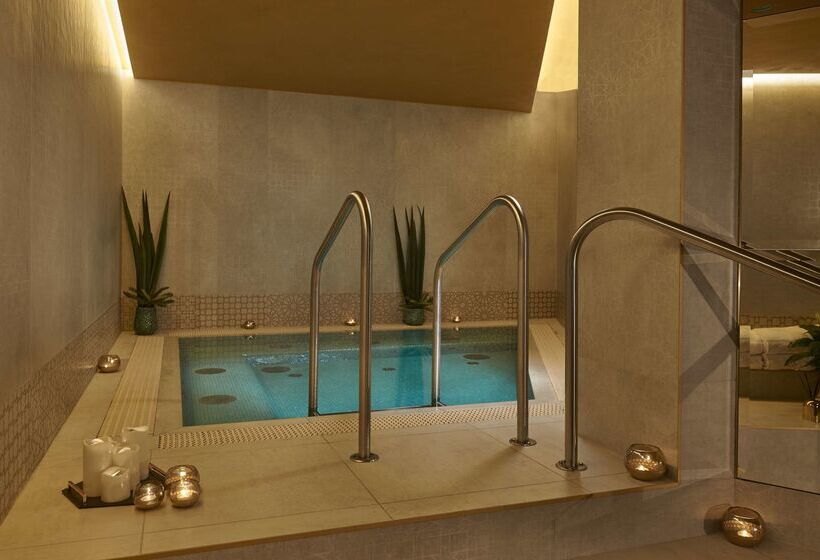 Párisi Udvar Hotel Budapest, Part Of Hyatt