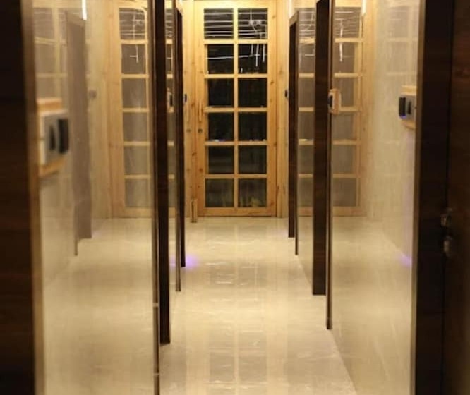 호텔 Rooms Dadar Near Station