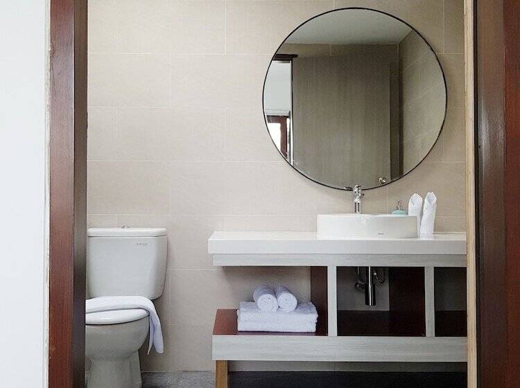 هتل Jago Gili Air