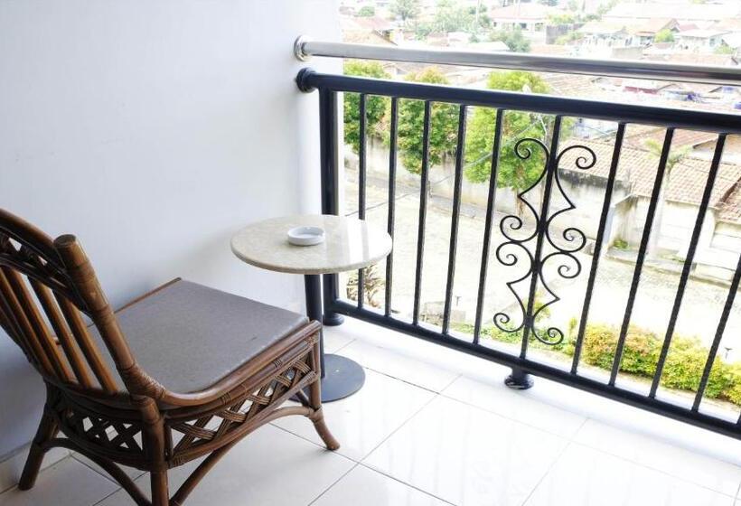 هتل Kuraya Residence Lampung