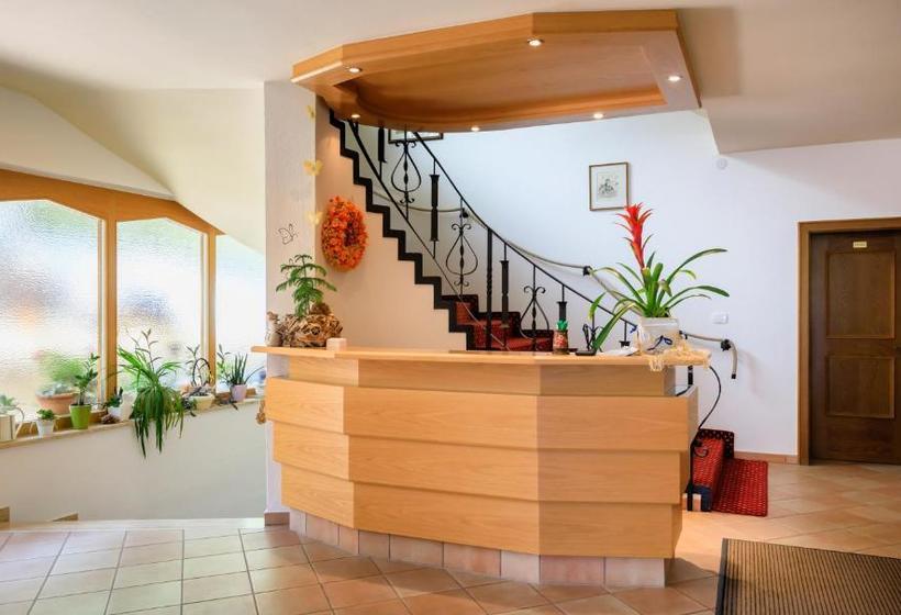 Bed and Breakfast Garni Hotel Farmerhof