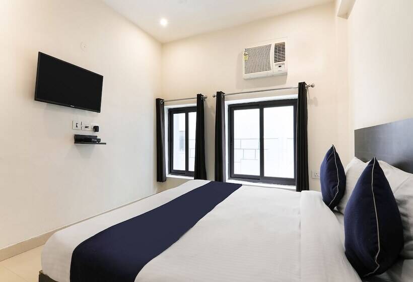 בית מלון כפרי Silverkey Executive Stays 24588 Cd Sohna Road