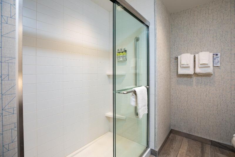 فندق Holiday Inn Express   Lethbridge Southeast, An Ihg