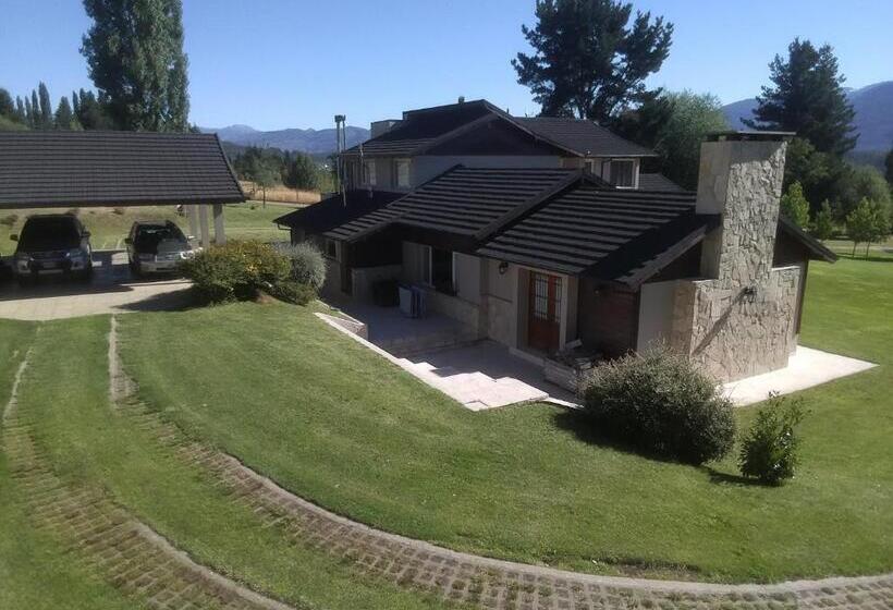 تختخواب و صبحانه La Aguada