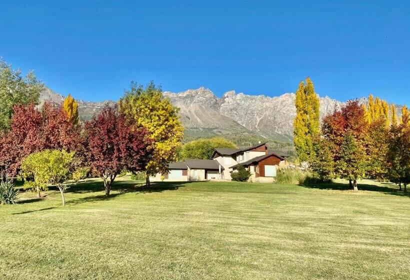 تختخواب و صبحانه La Aguada