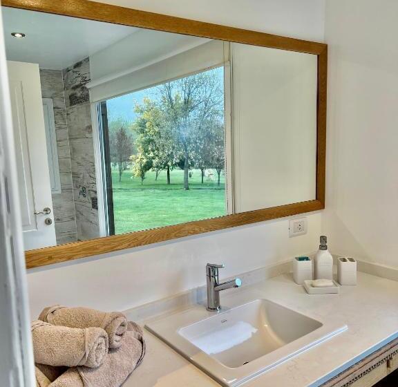 تختخواب و صبحانه La Aguada