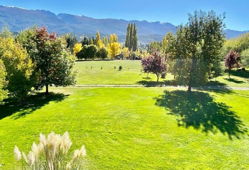 تختخواب و صبحانه La Aguada