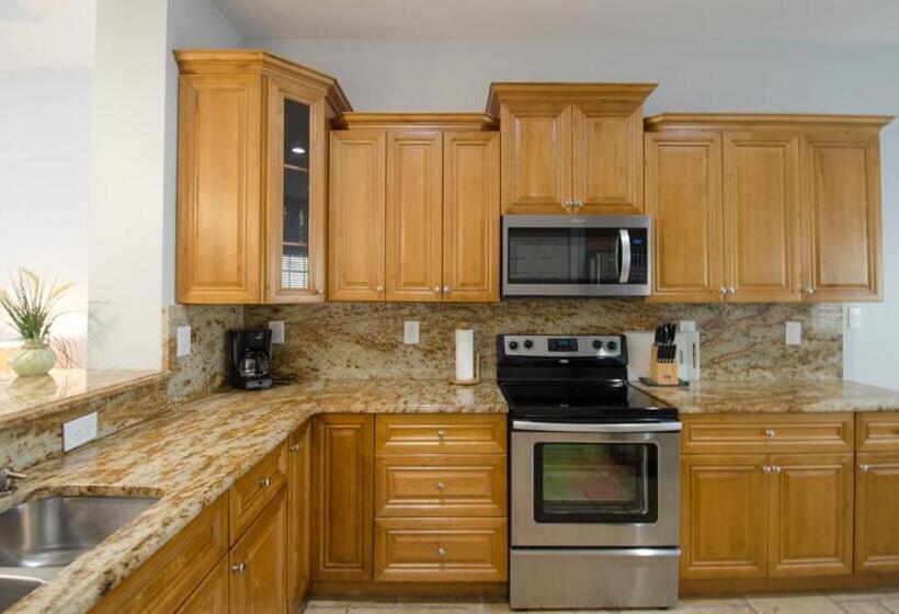 فندق Vistalmar Beach Resort