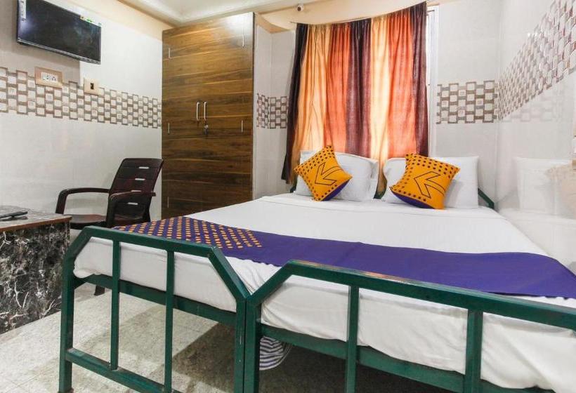 פנסיון Spot On 68869 Pkma Guest House