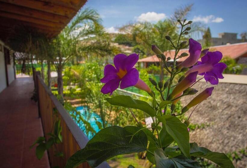 هتل Villas Mariposas