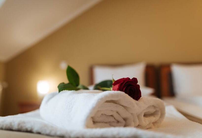 Areo Hotel & Restaurant