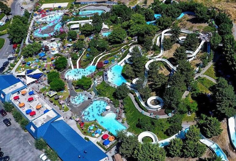 فندق Hilton Garden Inn Wenatchee
