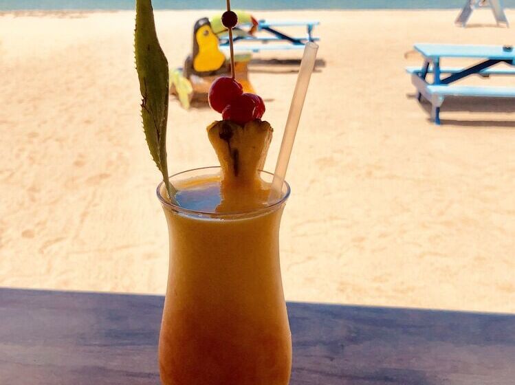 منتجع Ocean Breeze