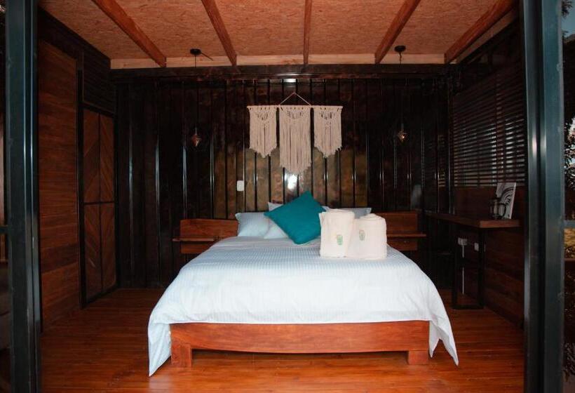 پانسیون Waira Eco Lodge