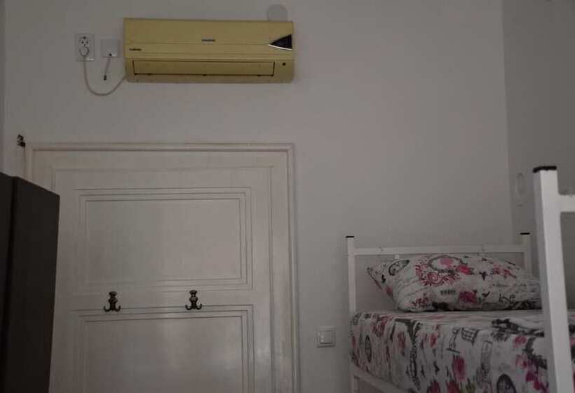 هاستل Exit Labirint Centar