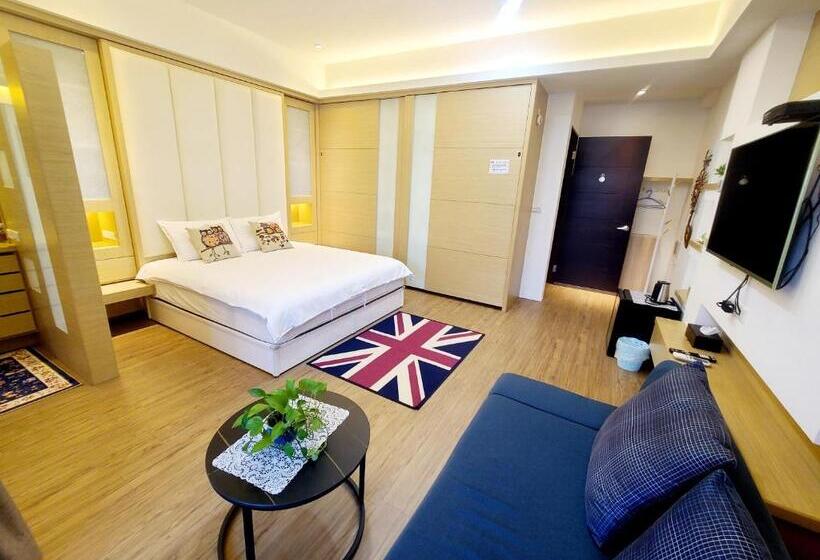 تختخواب و صبحانه Love Happiness Inn