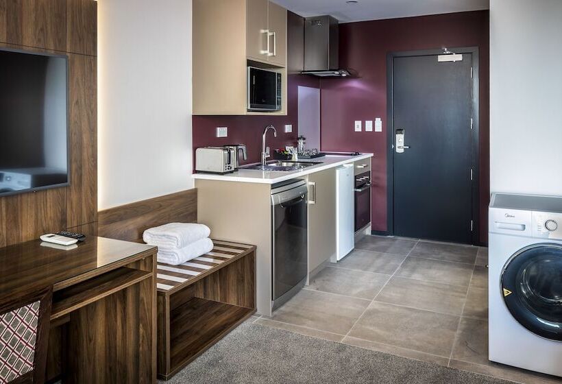 هتل Marsden Suites Albany