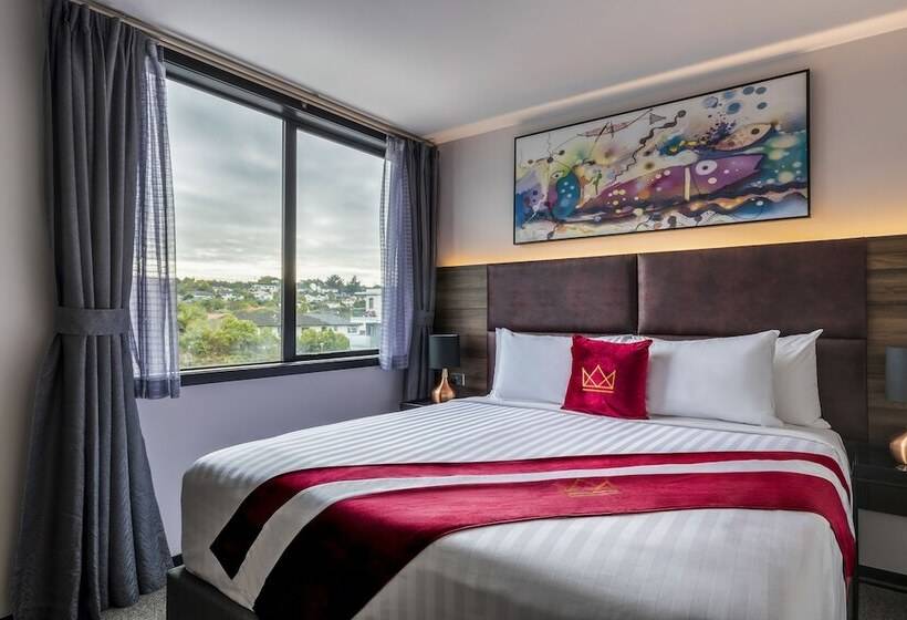 هتل Marsden Suites Albany