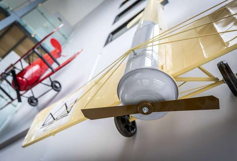 هتل Marsden Suites Albany