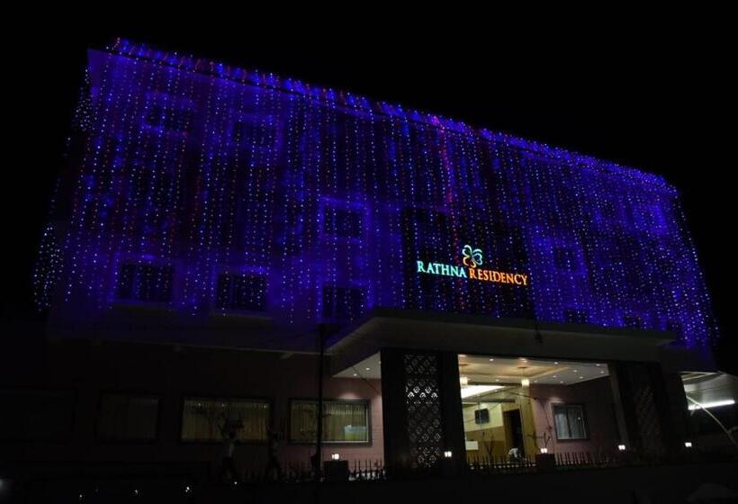 فندق Rathna Residency