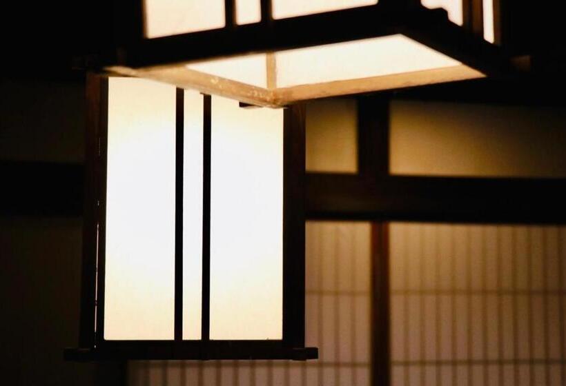 Рёкан 宿屋白金家 Yadoya Shiroganeya 1日1組限定2名から8名様まで 全館貸切り 伝統的建造物の旅籠宿 Traditional Culture Experience