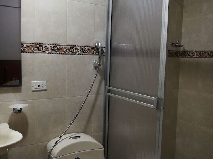 تختخواب و صبحانه La Casita Morada