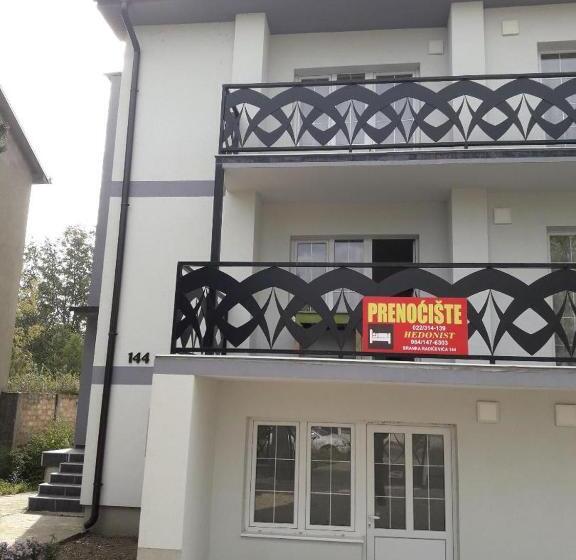 پانسیون Hedonist