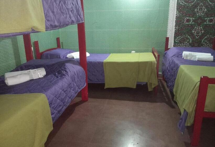 پانسیون Posada Marisel