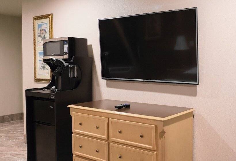 فندق على الطريق The Gator Den