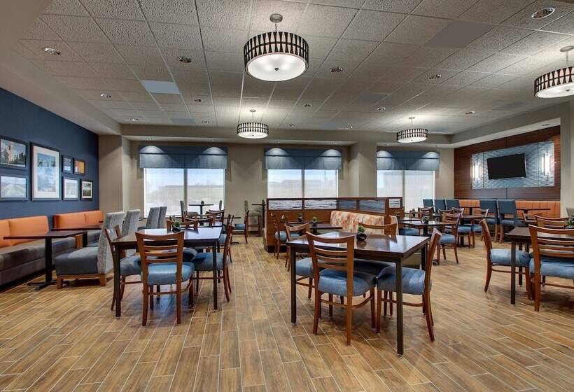 בית מלון כפרי Drury Inn & Suites Knoxville West