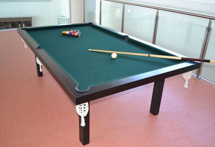 هتل Oscar Lescano   All Inclusive