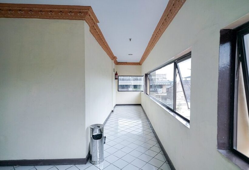 هتل Reddoorz Plus Near Jambi Prima Mall